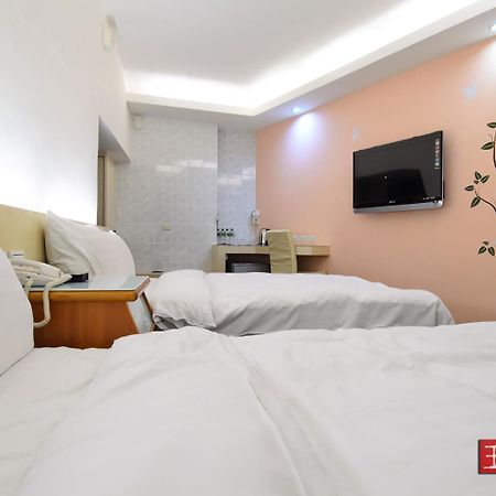 Yuh-Tarng Hotel Magong Bagian luar foto