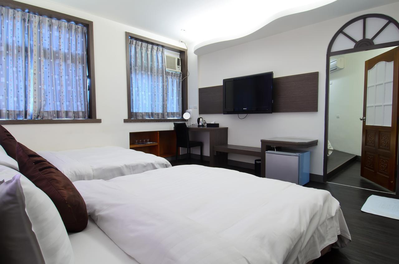 Yuh-Tarng Hotel Magong Bagian luar foto